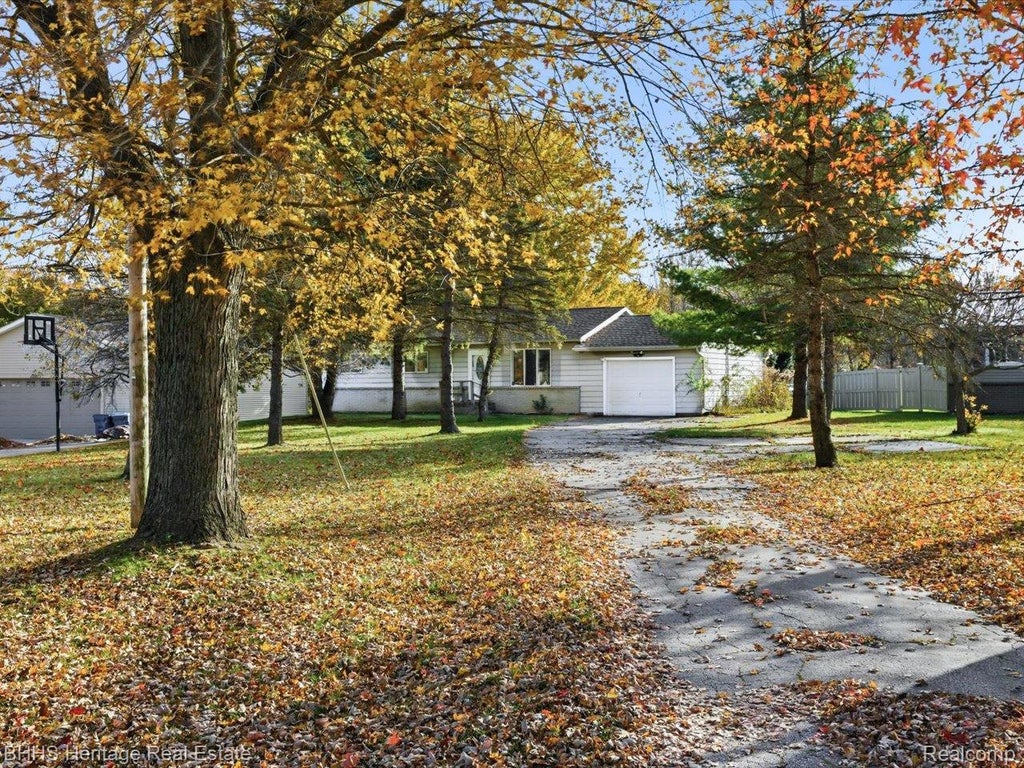 12215 Linden Road, Linden city