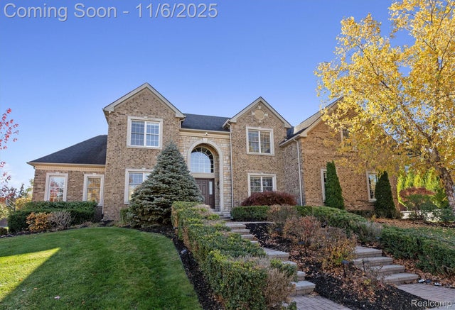50623 Chesapeake Drive, Novi city