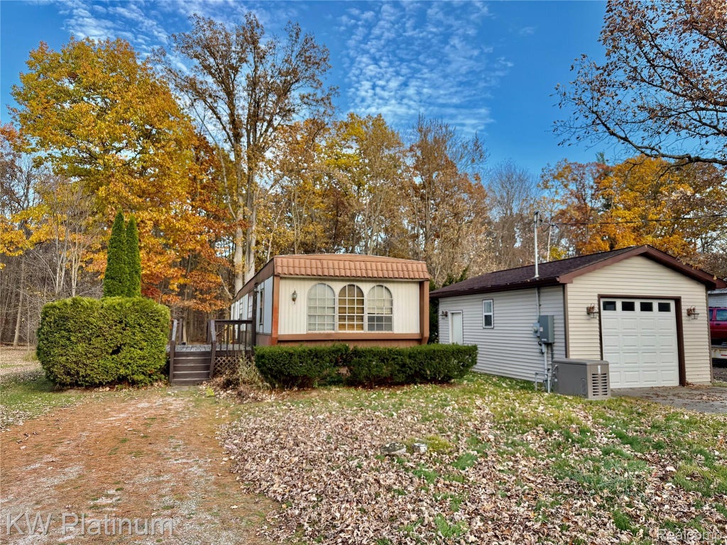 192 Pickford Road, Kimball township