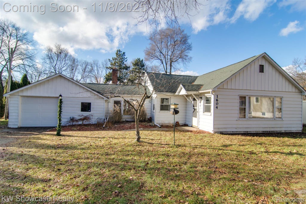 1604 Petrolia, West Bloomfield charter township