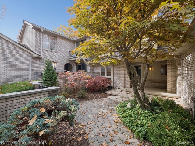 1289 Greenglen Court, Bloomfield Hills city