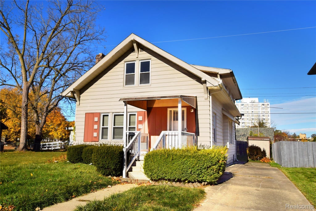 911 E 7th Street, Flint city