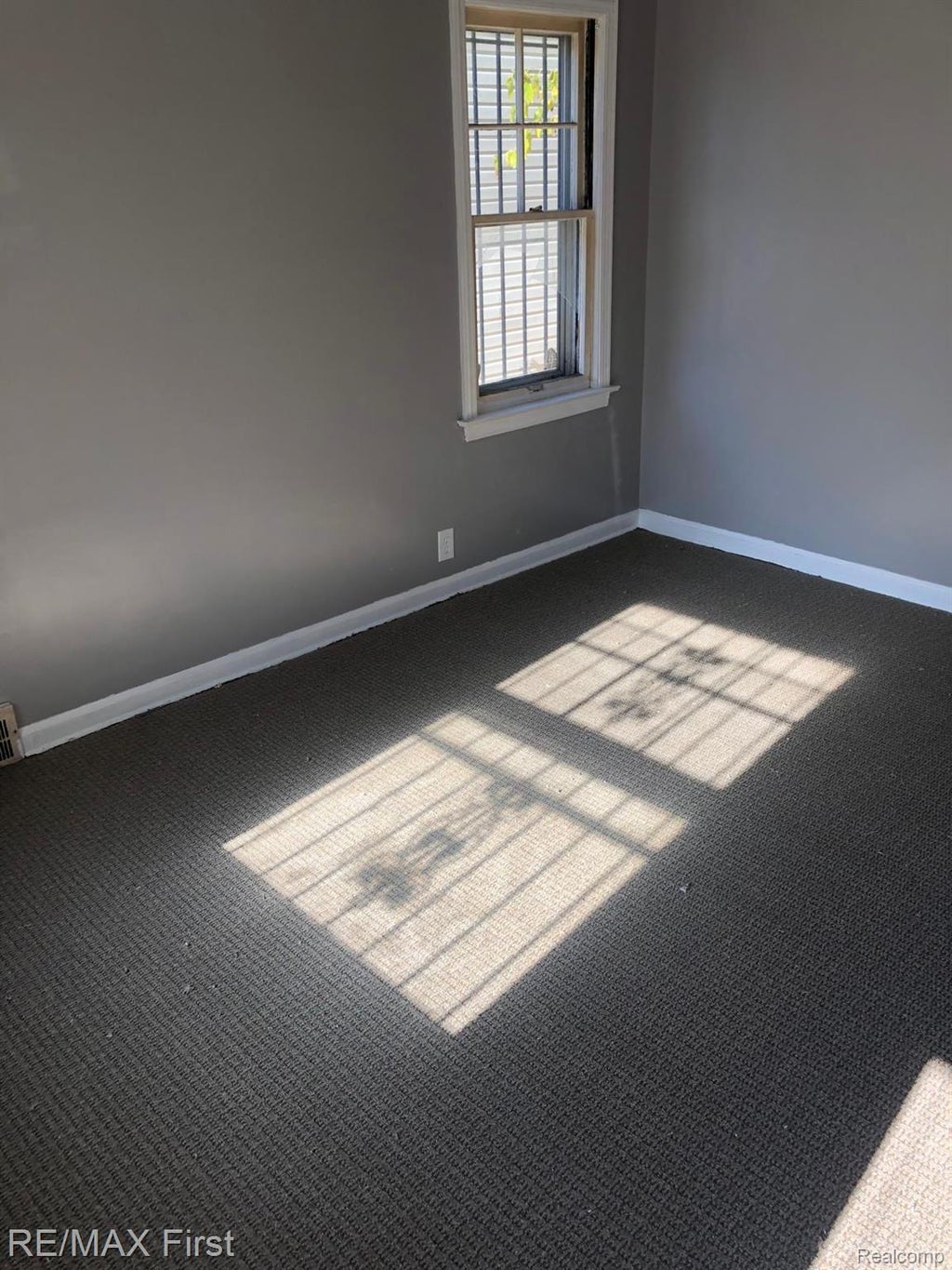 8850 Farmbrook Street, Detroit city