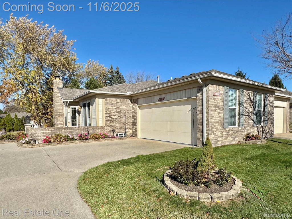 18379 Pleasant Valley Drive, Macomb township