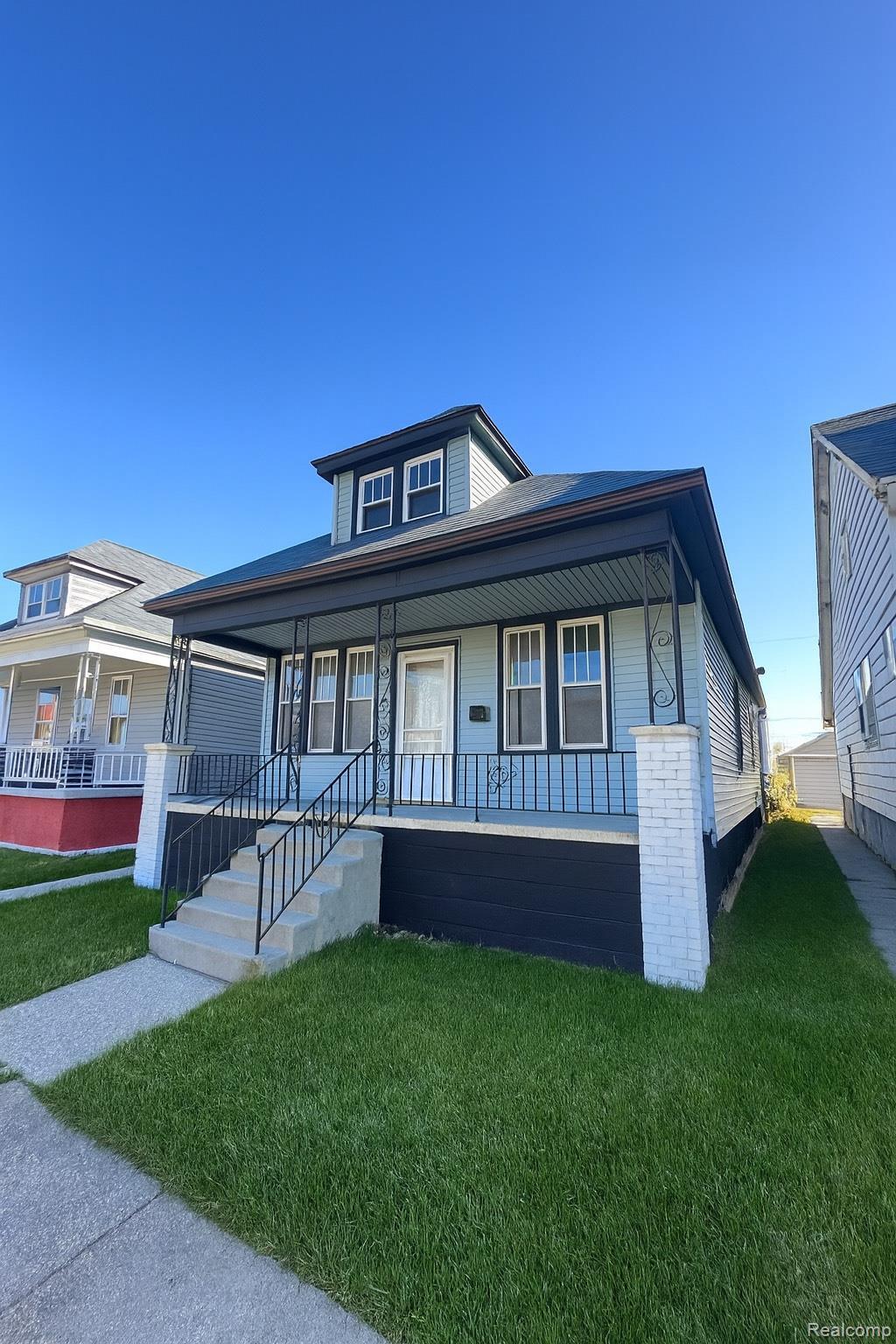 2020 Halleck Street, Hamtramck city