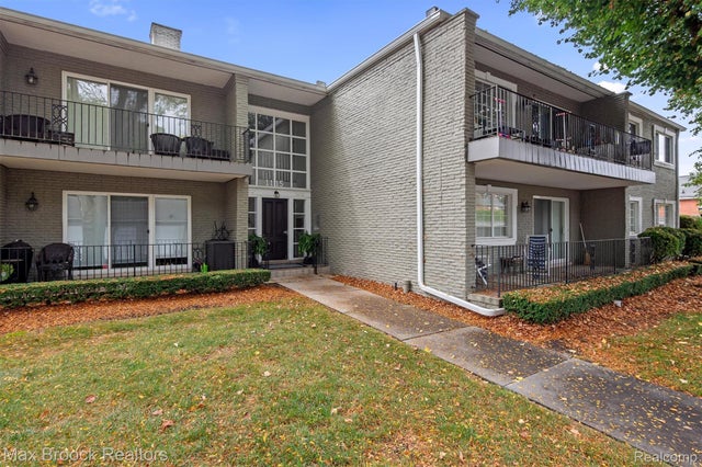 1115 N Old Woodward #76 Avenue, Birmingham city