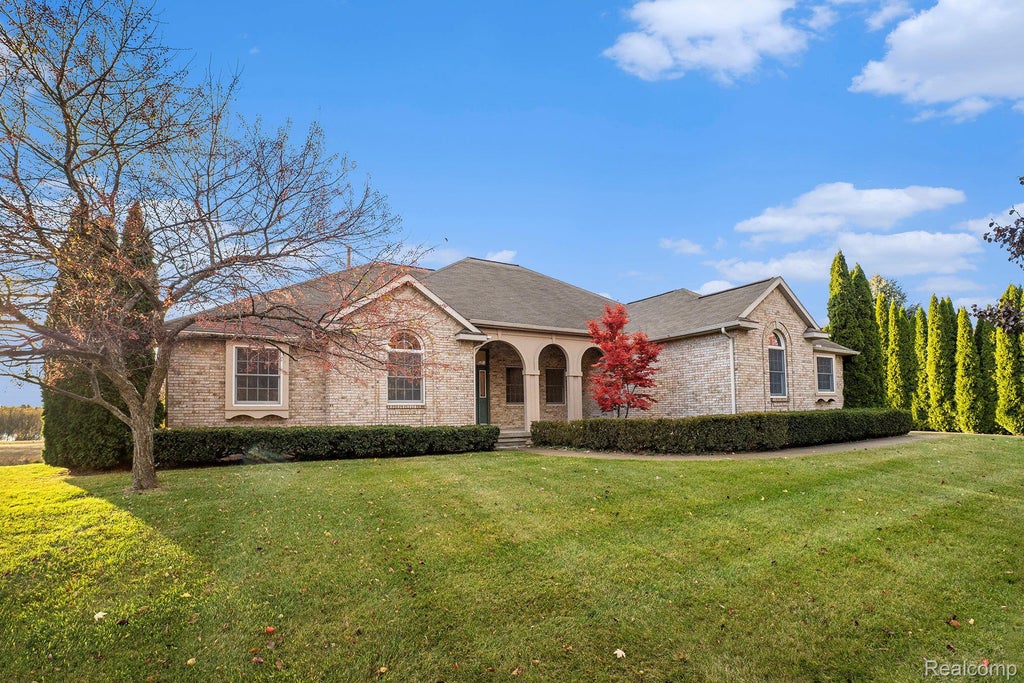 4382 Oak Tree Court, Fenton city