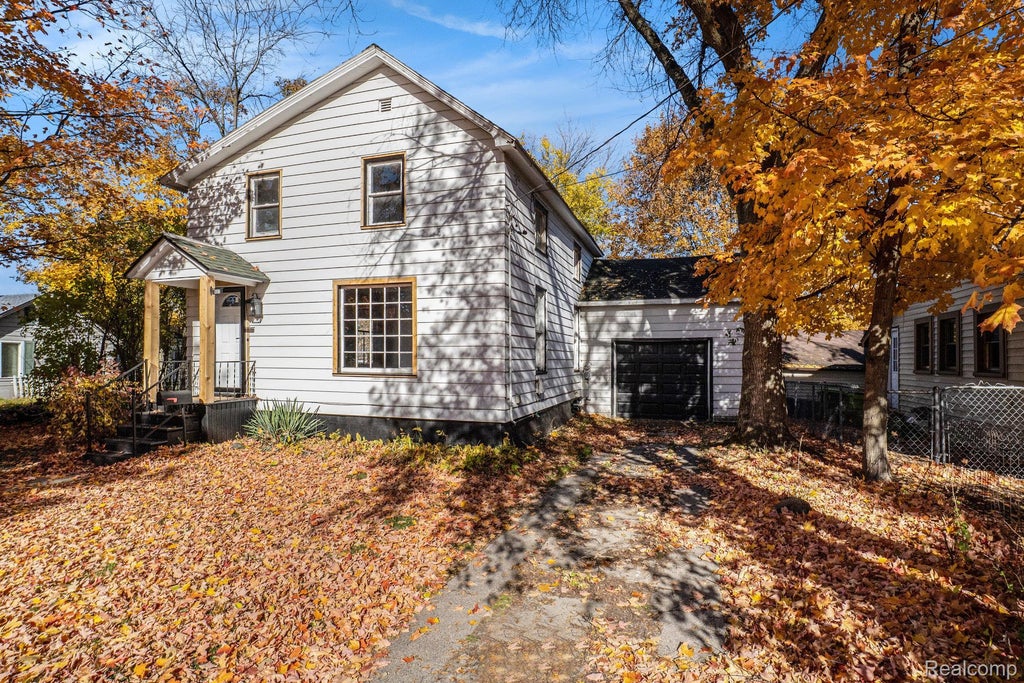 407 E Elizabeth Street, Fenton city