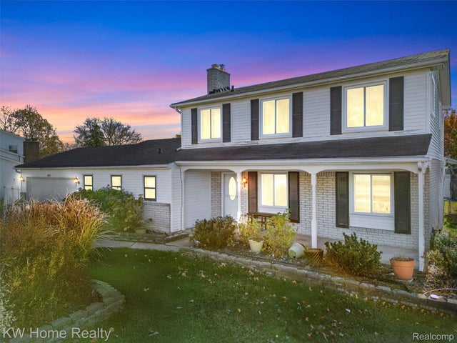 28931 W 11 Mile Road, Farmington Hills city