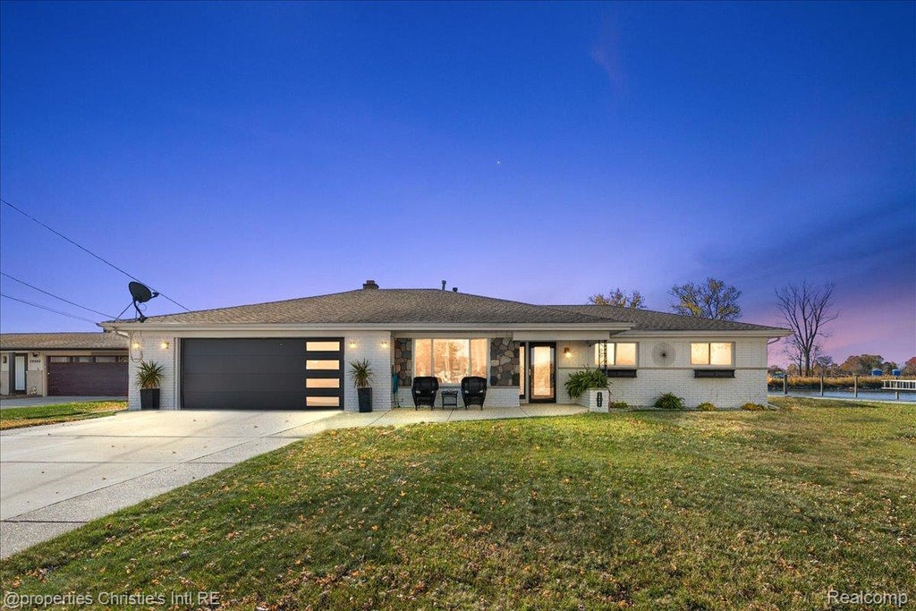 38695 Venetian Drive, Harrison charter township