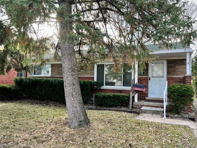 8571 Cranston Street, Westland city