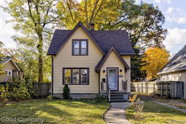 374 E Hazelhurst Street, Ferndale city