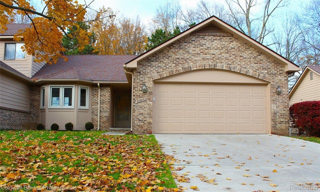 30810 Misty Pines Drive 13, Farmington city