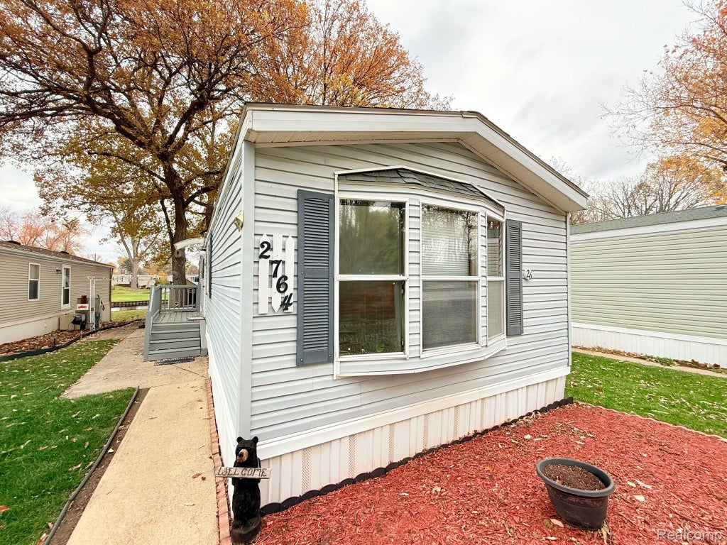 2764 Sunset Drive, Norvell township