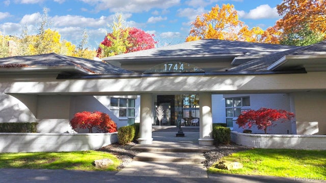 1744 Heron Ridge Drive, Bloomfield Hills city