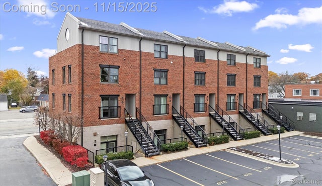 670 W 11 Mile Road, Royal Oak city