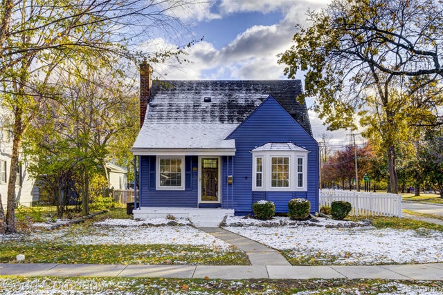 1027 Orchard Grove Drive, Royal Oak city