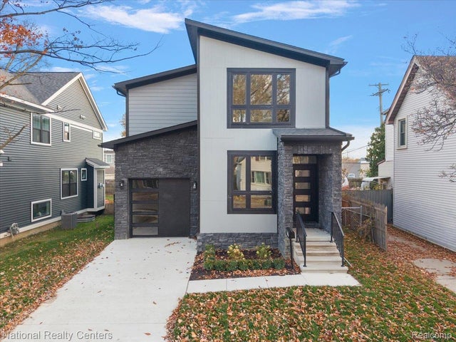 1032 E Breckenridge Street, Ferndale city