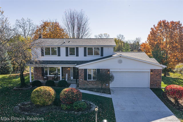 3639 Heatherwood Court, Rochester Hills city