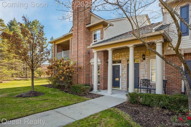 3498 Oakmonte Boulevard, Oakland charter township