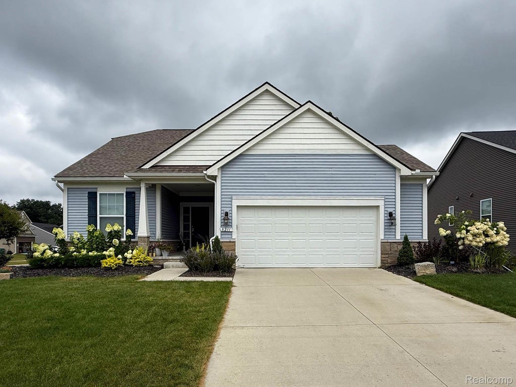 8211 Carston Lane, Brighton city