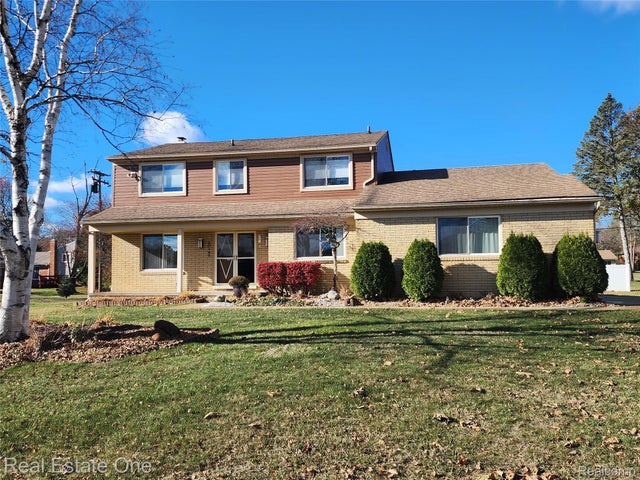 30145 Green Acres, Farmington Hills city