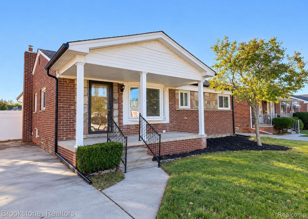 15435 Cameron Street, Southgate city