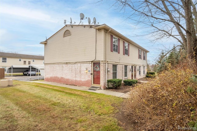 244 Princeton Drive, South Lyon city