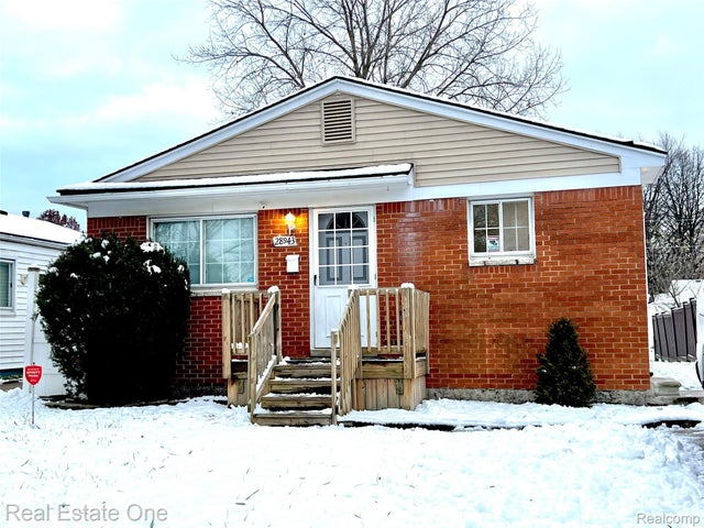 28943 Eton Street, Westland city