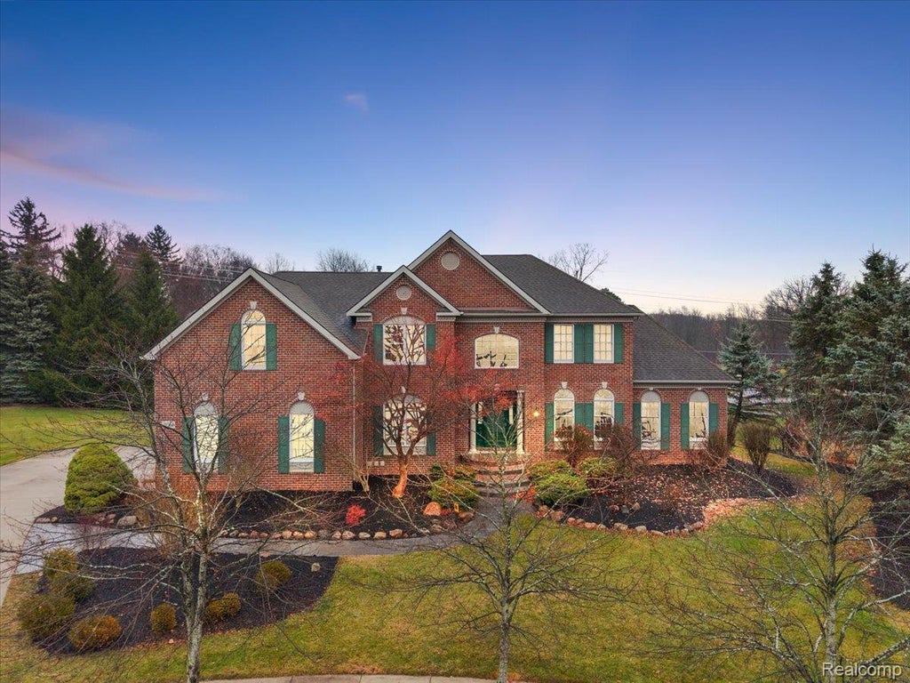 26566 Anchorage Court, Novi city