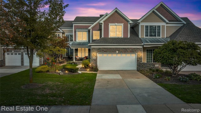 25782 Island Lake Drive 43, Novi city