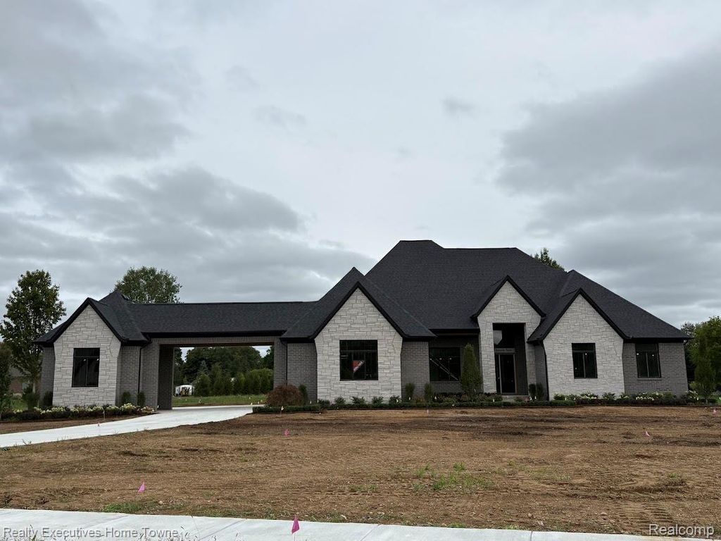 66930 Dorothy Trail, Washington