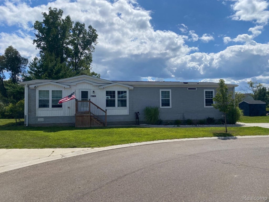 9922 Macbeth Street, Fenton city