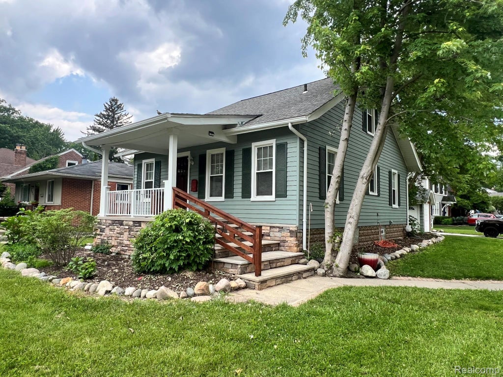 1402 Catalpa Drive, Royal Oak city