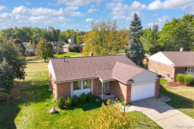 309 Coldiron Drive, Rochester Hills city