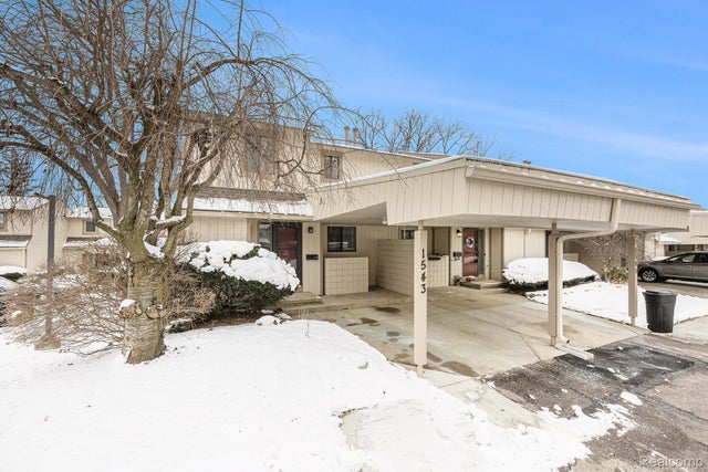 1543 Charter Oak Drive, Rochester Hills city
