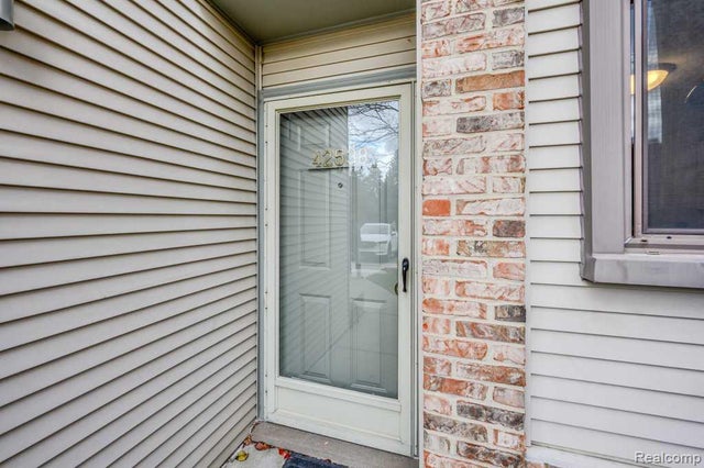 42538 Lilley Pointe Drive 57, Canton charter township