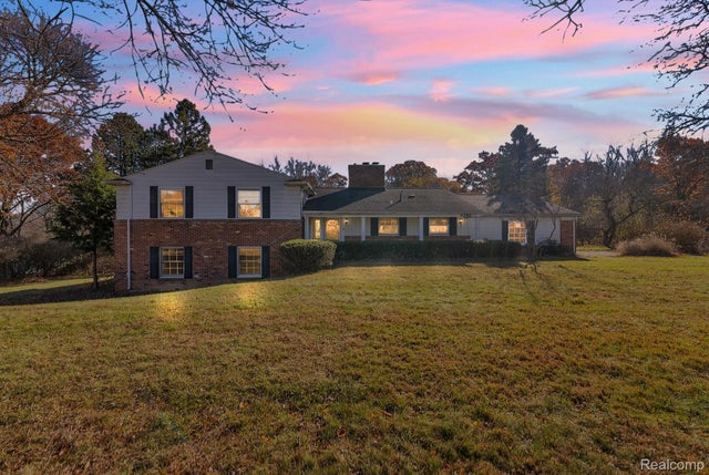 4265 Pine Tree Trail, Bloomfield Hills city