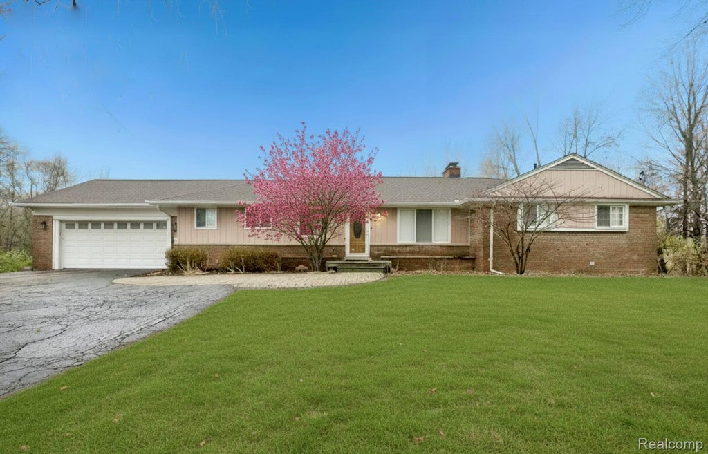 30609 Inkster Road, Farmington Hills city