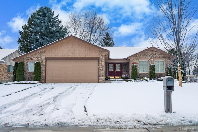 2238 Flanders Drive, Rochester Hills city