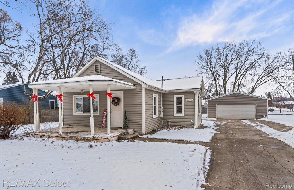 2253 Russell Street, Grand Blanc charter township