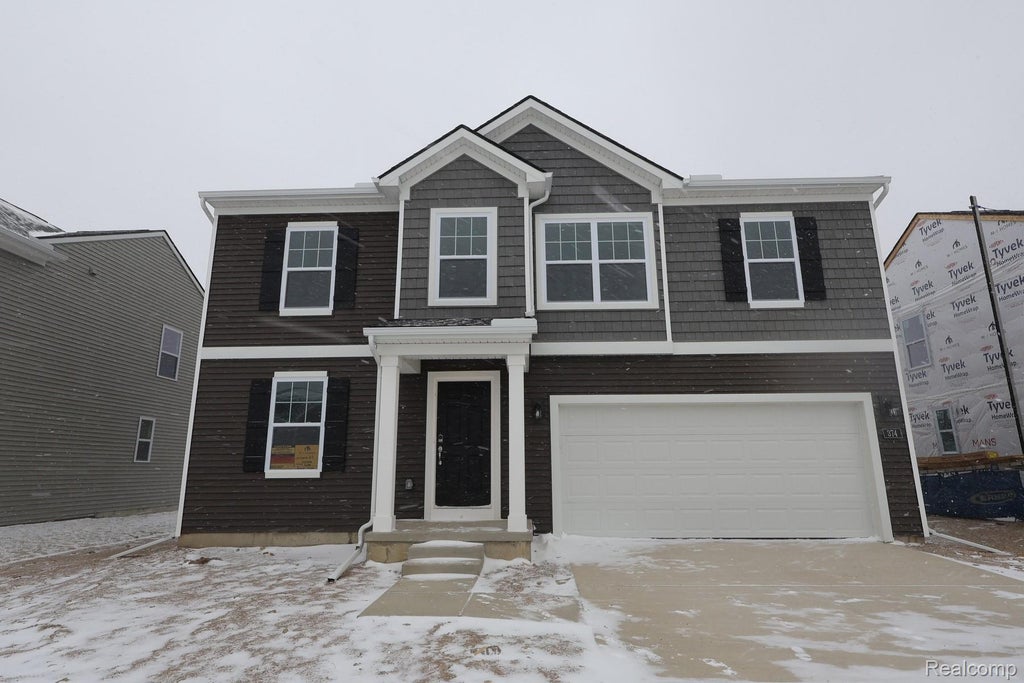 374 Edge Brook Drive, Holly township