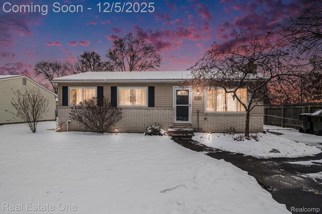 2787 Emmons Avenue, Rochester Hills city