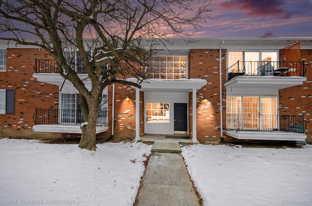 426 Fox Hills Drive N A5, Bloomfield Hills city