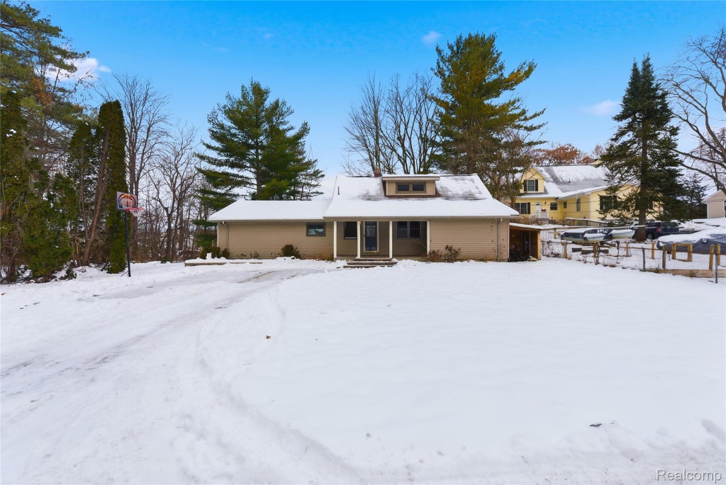 6290 Briggs Lake Drive, Brighton city