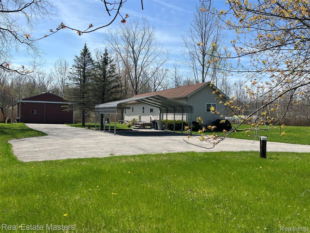 5117 Ravenswood Road, Kimball township