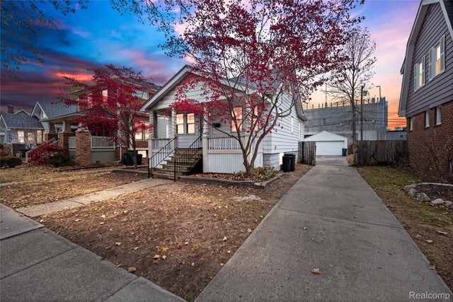 332 W Saratoga Street, Ferndale city