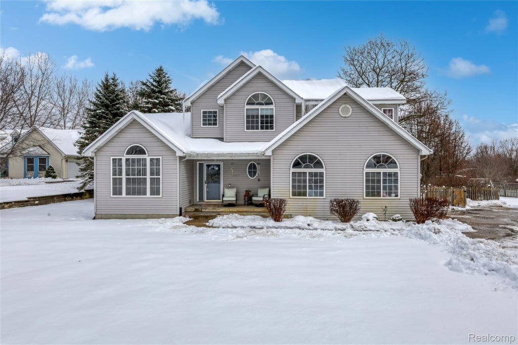 16359 Linden Road, Fenton charter township