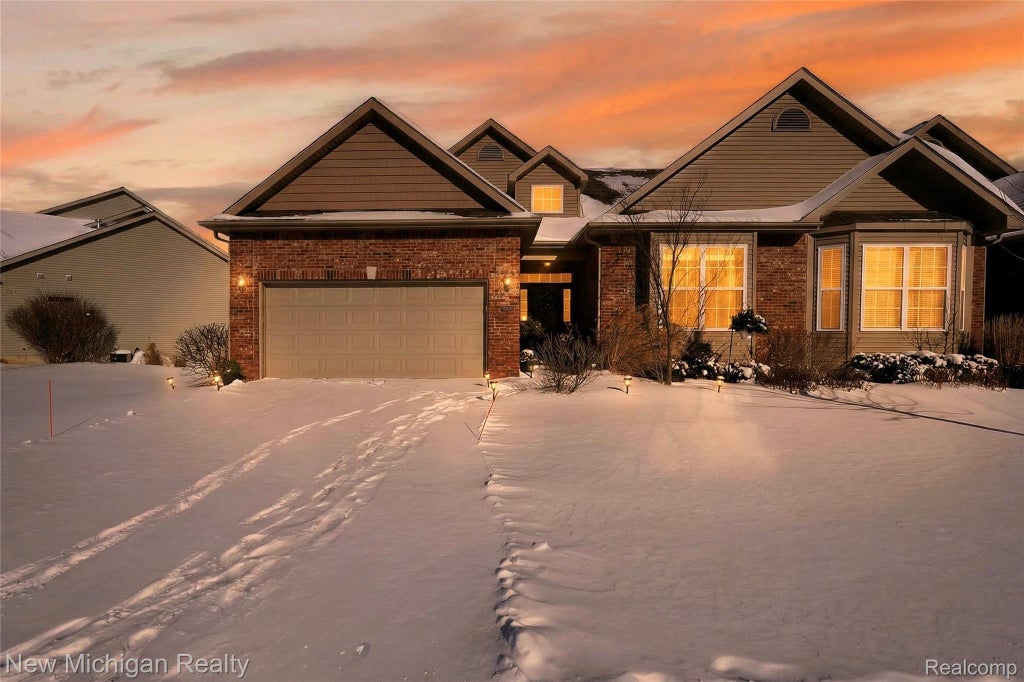 13138 Harbor Landings Drive 86, Fenton charter township