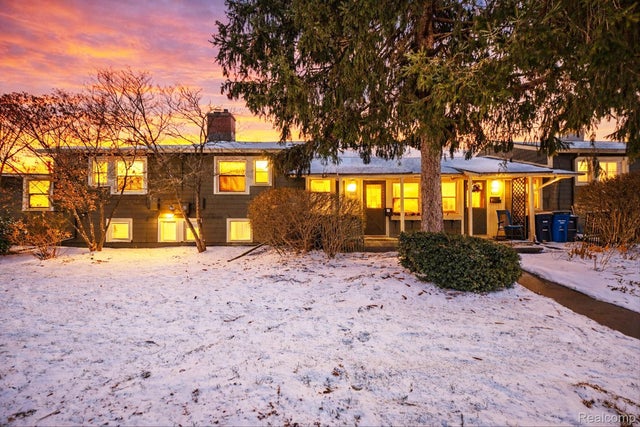 2327 Fernwood Avenue, Ann Arbor city